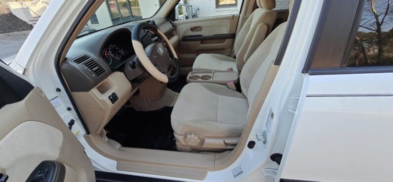 
								Honda CR-V 2006 EX full									