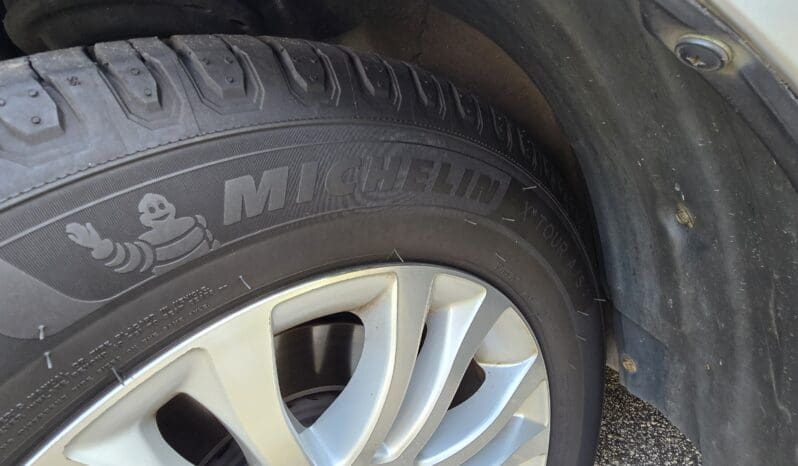 
								Toyota Sienna 2012 XLE full									