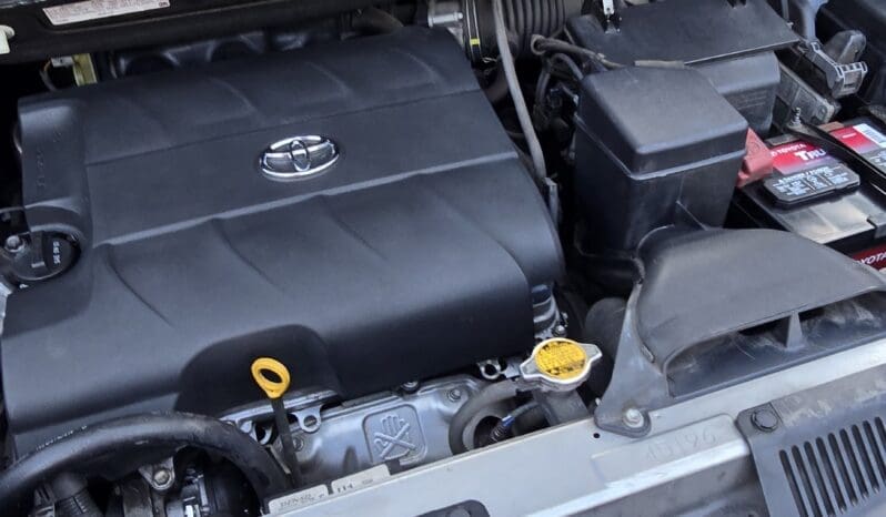 
								Toyota Sienna 2012 XLE full									
