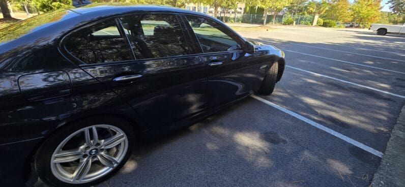 
								BMW 535i M Sport Package full									