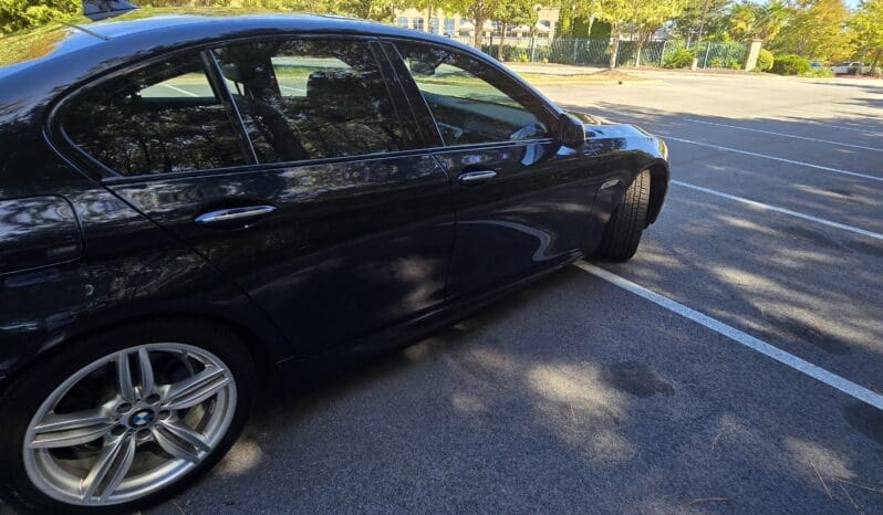 
								BMW 535i M Sport Package full									