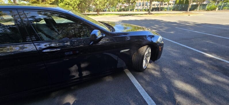 
								BMW 535i M Sport Package full									