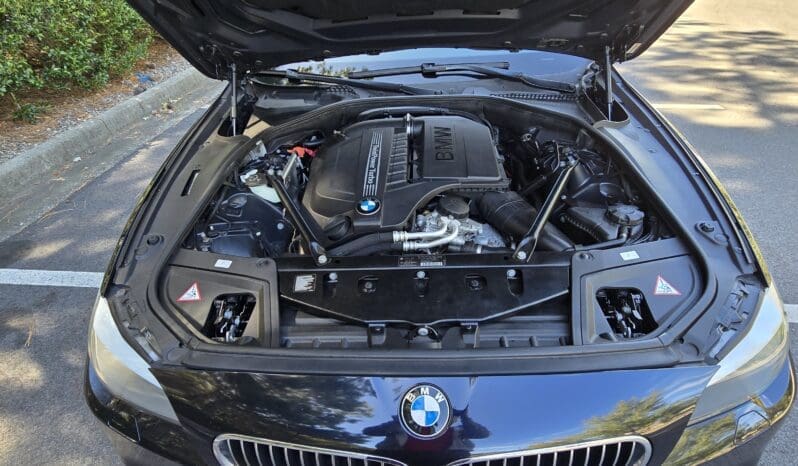 
								BMW 535i M Sport Package full									