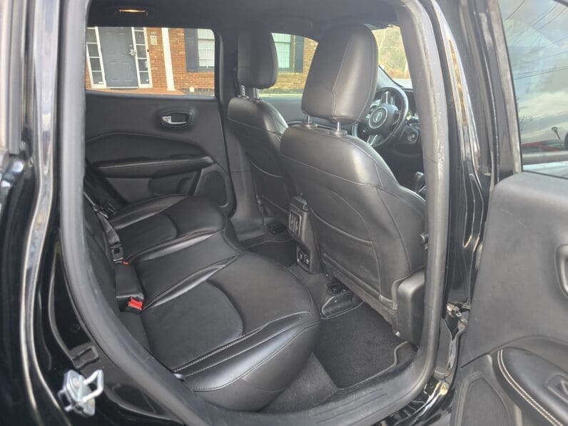 
								Jeep Compass 80TH full									