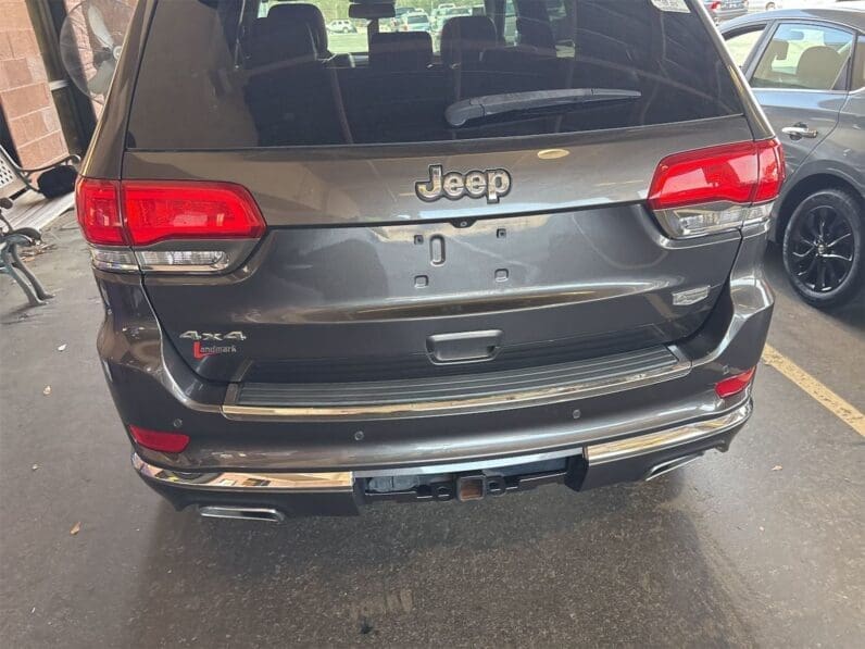 
								Jeep Grand Cherokee Summit 4WD full									