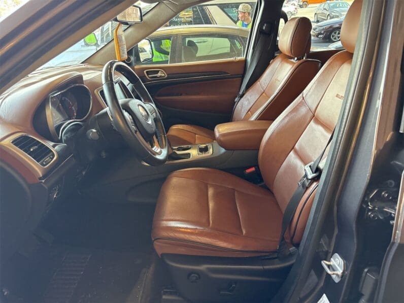 
								Jeep Grand Cherokee Summit 4WD full									